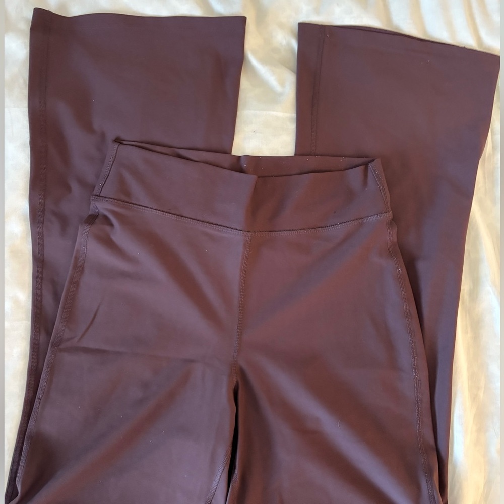 Old Navy high waisted flare leggings in brown size medium women’s 💓